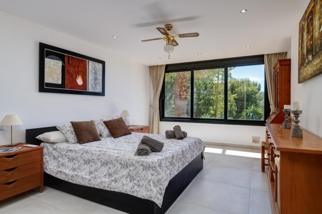 מיחאס La Escala - 6 Bedroom Villa With Pool מראה חיצוני תמונה