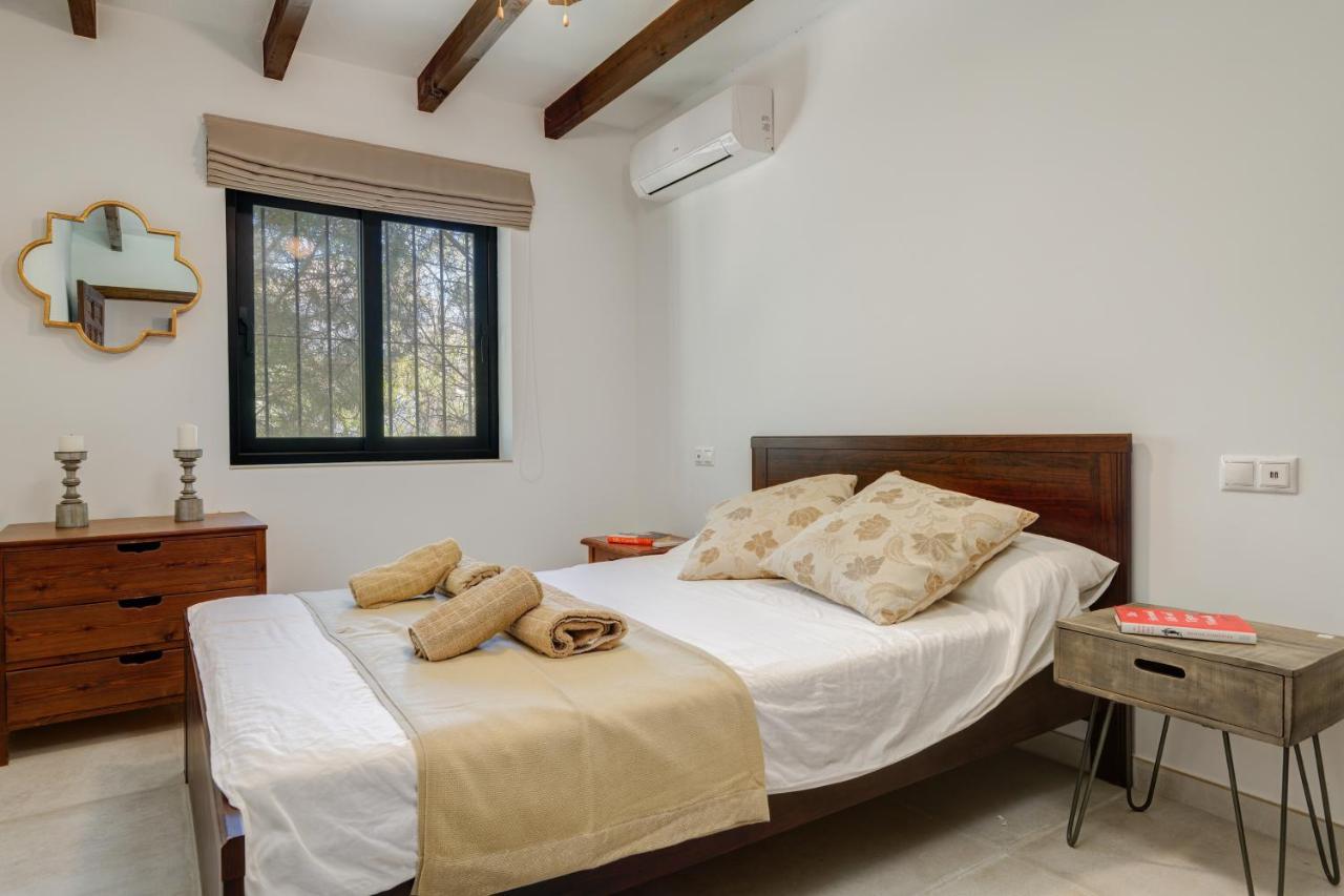 מיחאס La Escala - 6 Bedroom Villa With Pool מראה חיצוני תמונה