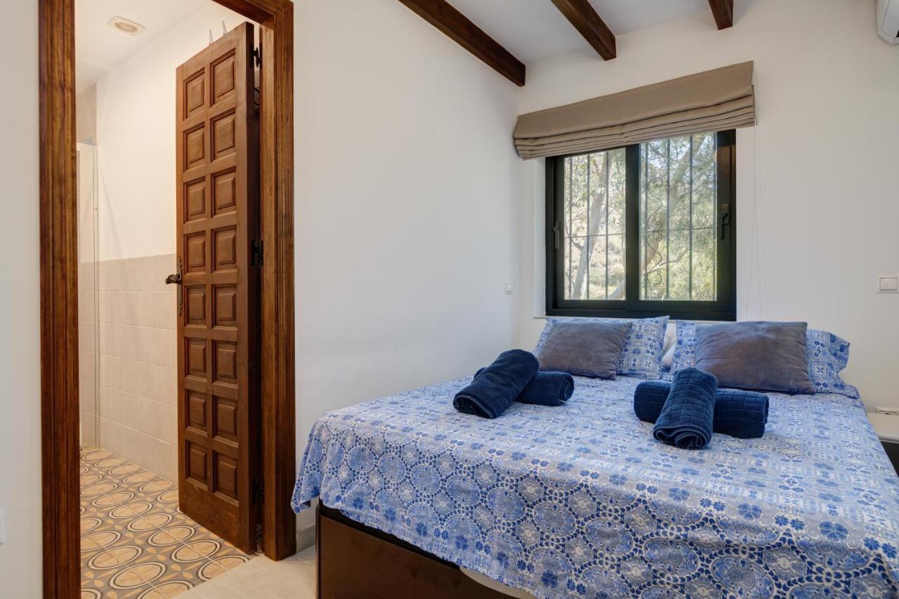 מיחאס La Escala - 6 Bedroom Villa With Pool מראה חיצוני תמונה