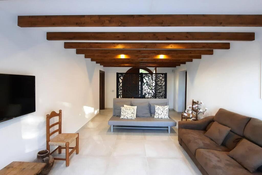 מיחאס La Escala - 6 Bedroom Villa With Pool מראה חיצוני תמונה