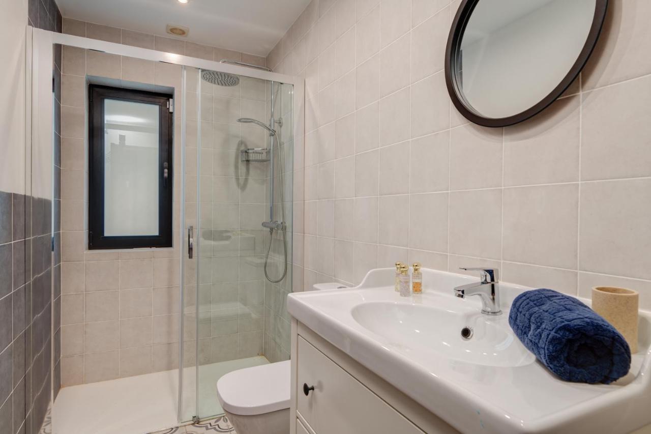מיחאס La Escala - 6 Bedroom Villa With Pool מראה חיצוני תמונה